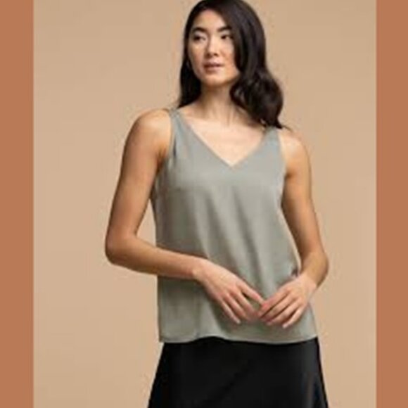 Size M , Double V-Neck Sleeveless Blouse , Rickis - Picture 10 of 10